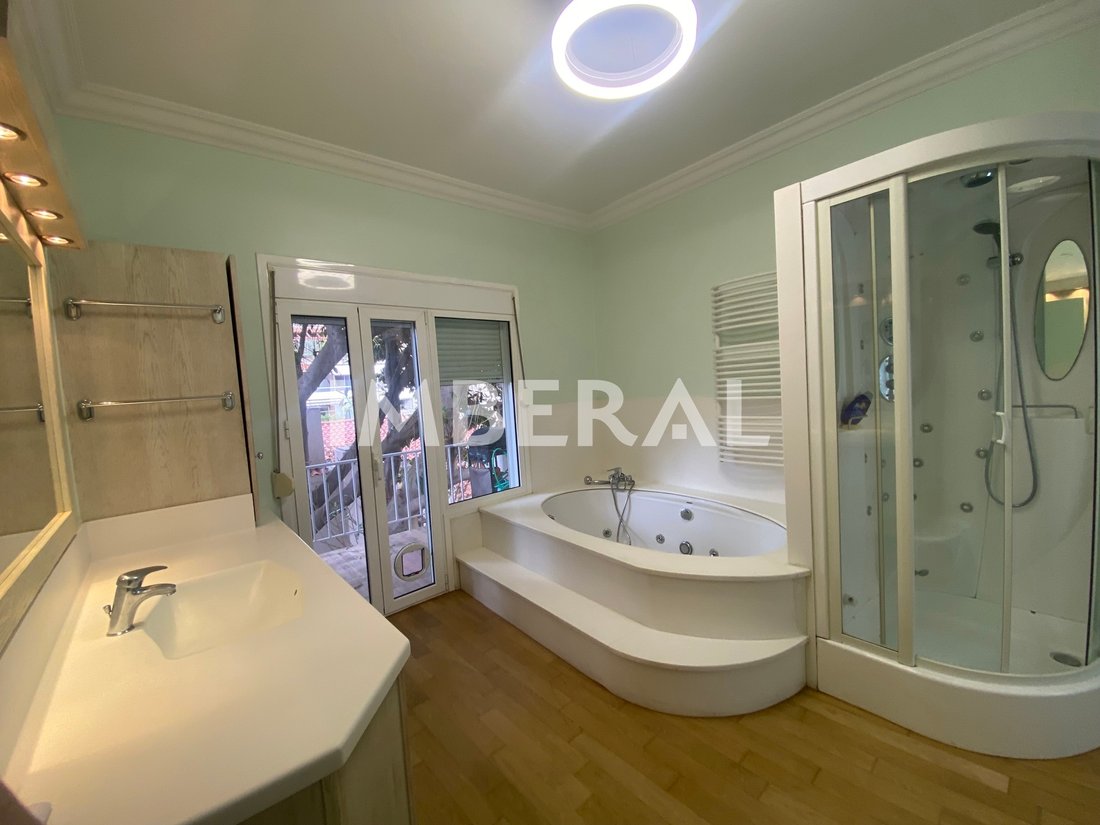 Apartment in Sunoikia Kolonakiou, 1st District of Athens, Athens 5 - 15068545