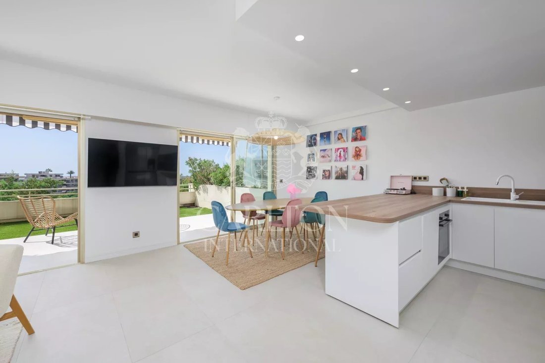 Apartment in Cannes, Provence-Alpes-Côte d'Azur, France 2 - 14297971