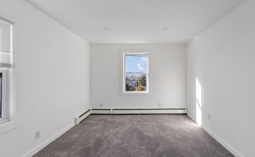 House in Bellmore, New York, United States 1