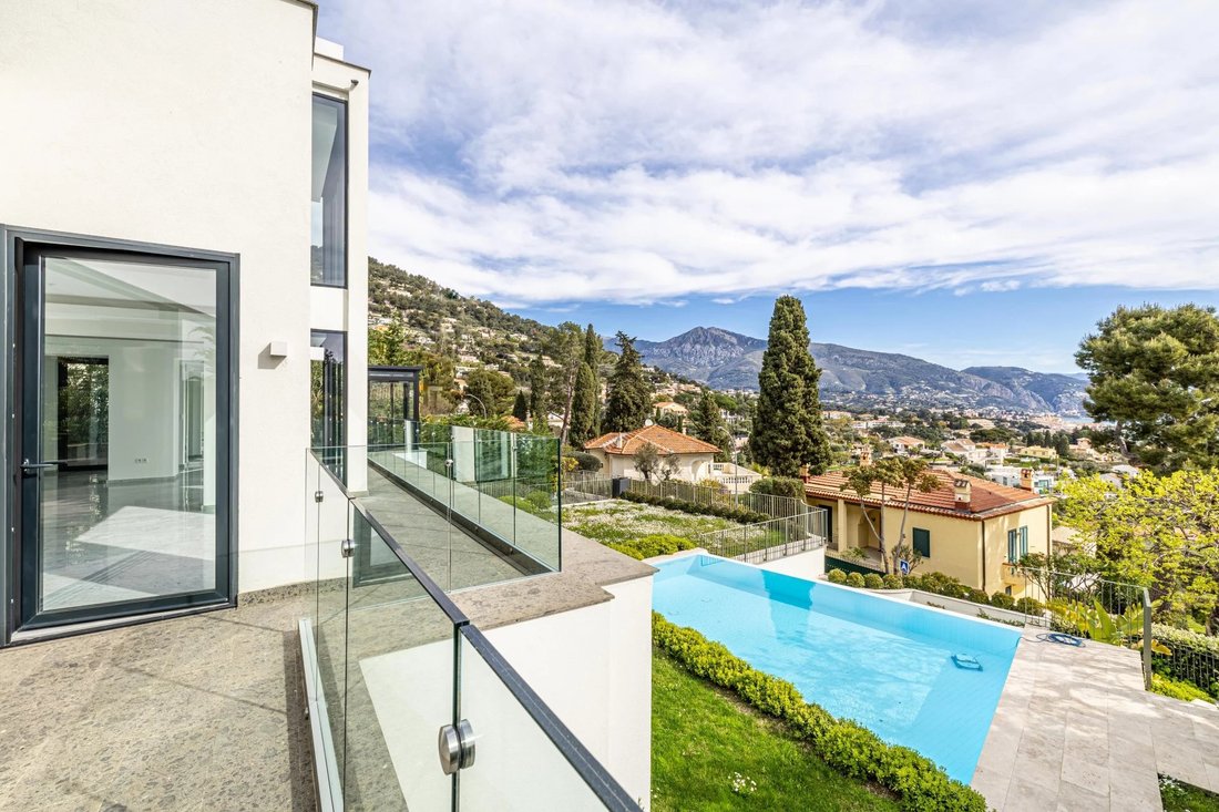 Villa in Village-Cros de Caste-Coupiere-Mont Gros, Roquebrune-Cap-Martin, France 4 - 15067393