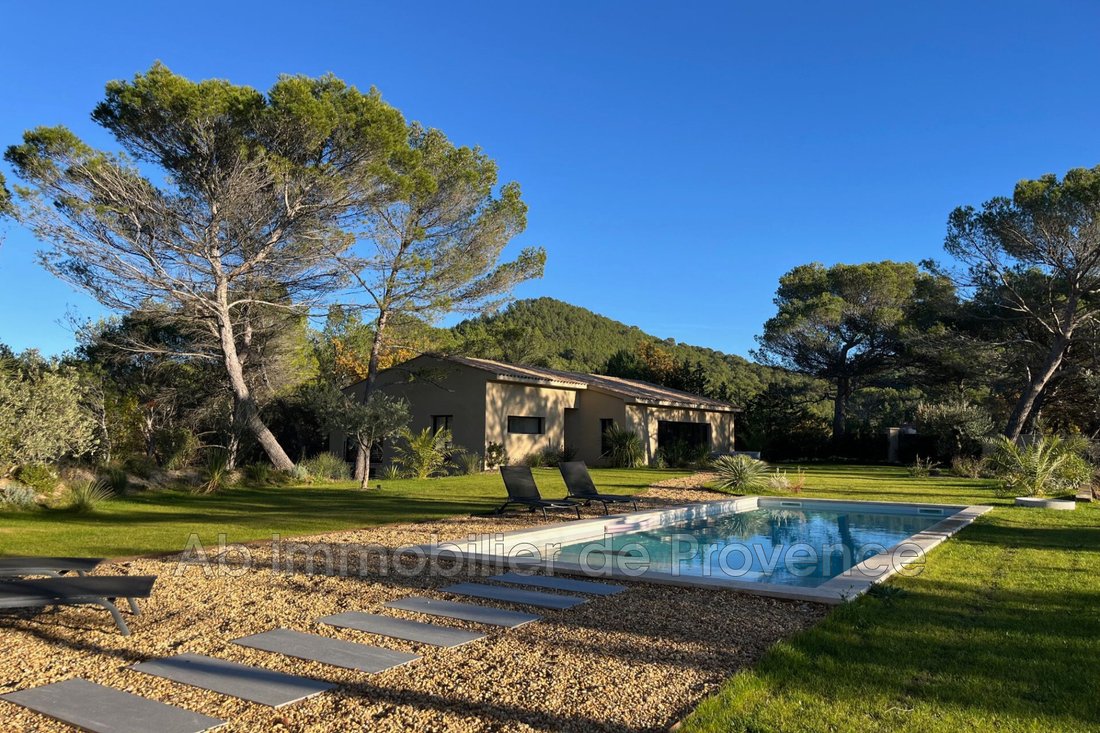 Villa in Rognes, Provence-Alpes-Côte d'Azur, France 1 - 15066779