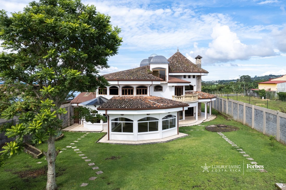 House in San Isidro, Heredia Province, Costa Rica 2 - 15066642