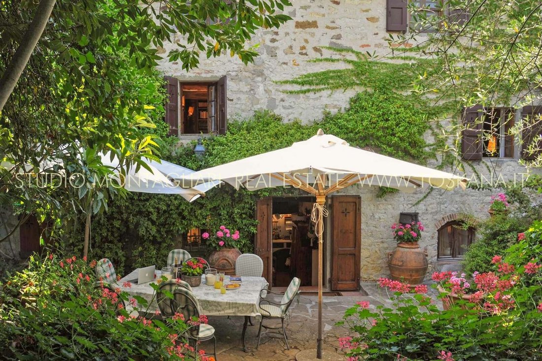 Maison à Castellina in Chianti, Toscane, Italie 3 - 15069192