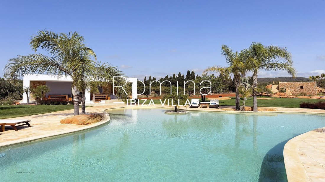 Villa in Santa Eularia des Riu, Balearic Islands, Spain 4 - 15069211