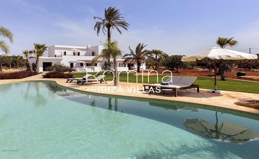 Villa in Santa Eulària des Riu, Balearische Inseln, Spanien 1