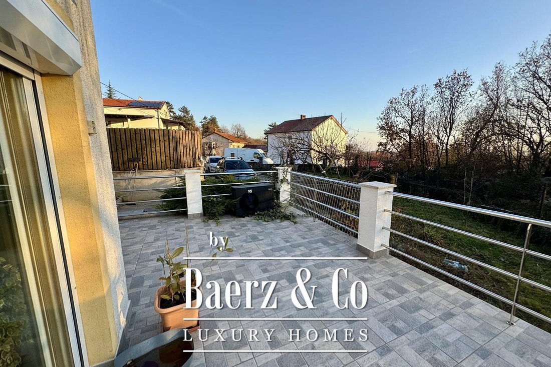 Townhouse in Mjesni odbor Srdoci, Grad Rijeka, Primorje-Gorski Kotar County 4 - 15070839
