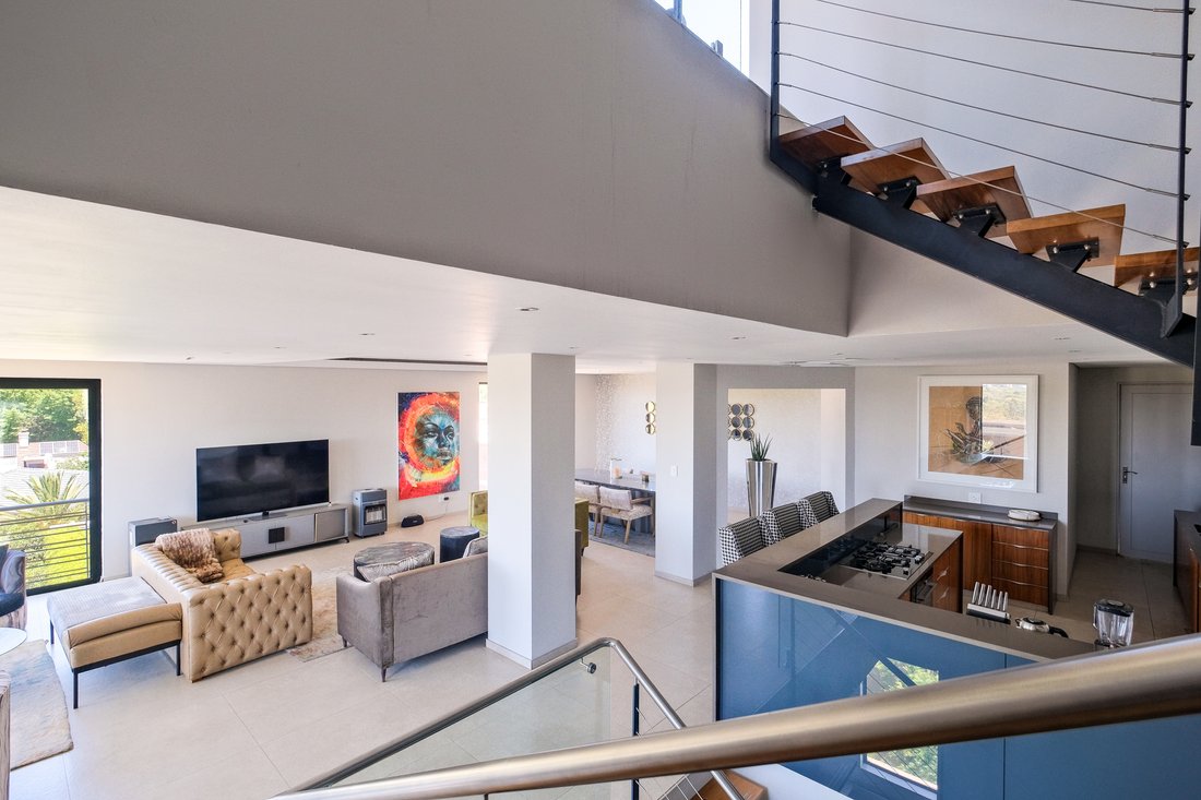 Apartment in Westcliff, Forest Town, Gauteng 2 - 15071467