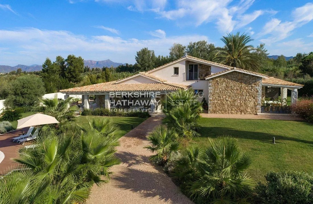 Villa in Pula, Sardinia, Italy 5 - 13428435