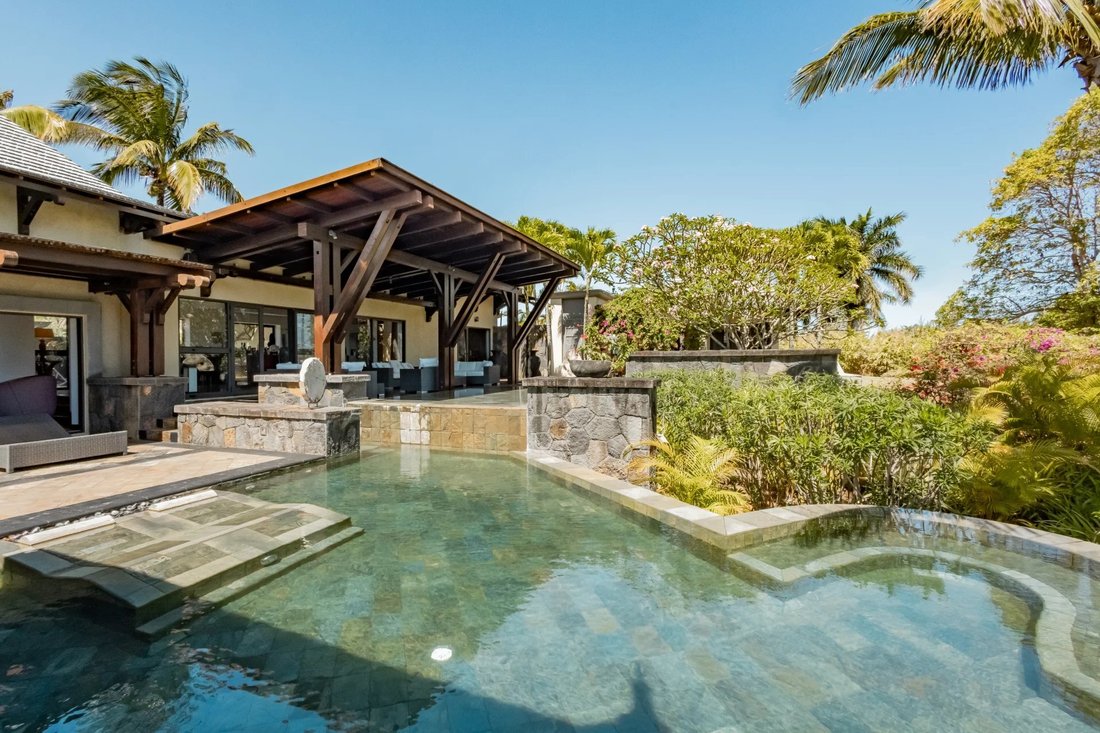 Villa in Bel Ombre, Savanne District, Mauritius 1 - 15069759