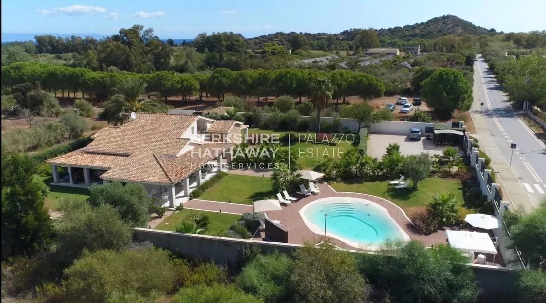 Villa in Pula, Sardinia, Italy 2 - 13428435