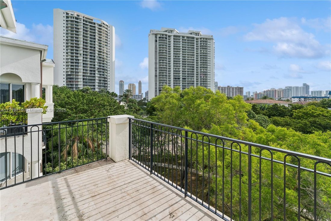 Condo in Golden Beach, Florida, United States 5 - 15070417
