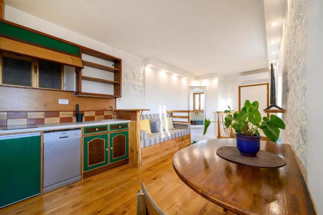 Apartment in Gradska cetvrt Stari grad, Sibenik, Sibenik-Knin County 4 - 15071235