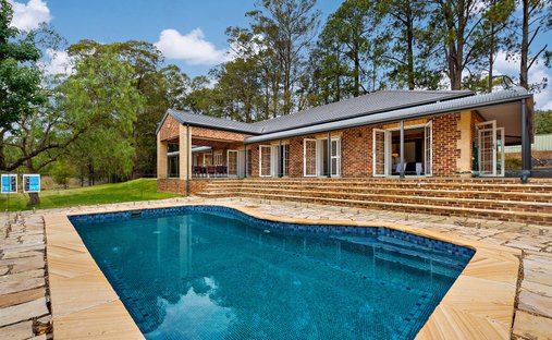 House in Arcadia, New South Wales, Australia 1
