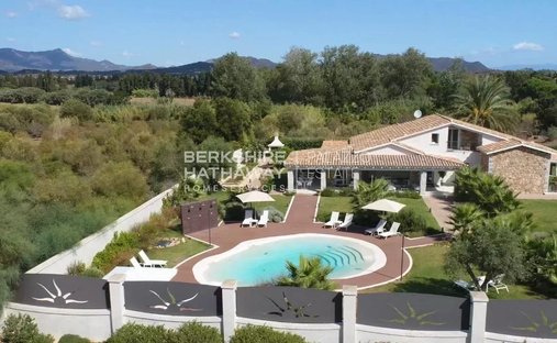 Villa in Pula, Sardinia, Italy 1