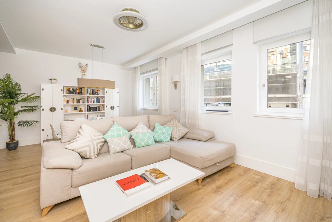 Apartment in Barrio Salamanca, Community of Madrid, Spain 4 - 15069947