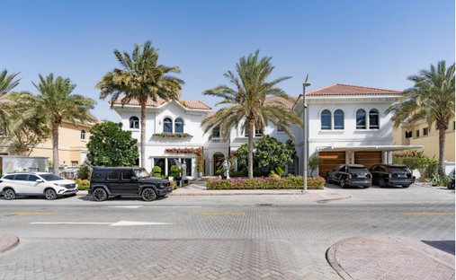 Villa in Dubai, Dubai, United Arab Emirates 1
