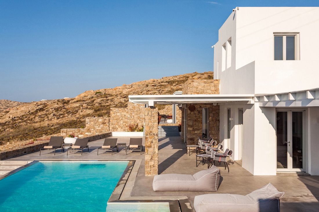 Villa in Cyclades, Aegean, Greece 2 - 15072636