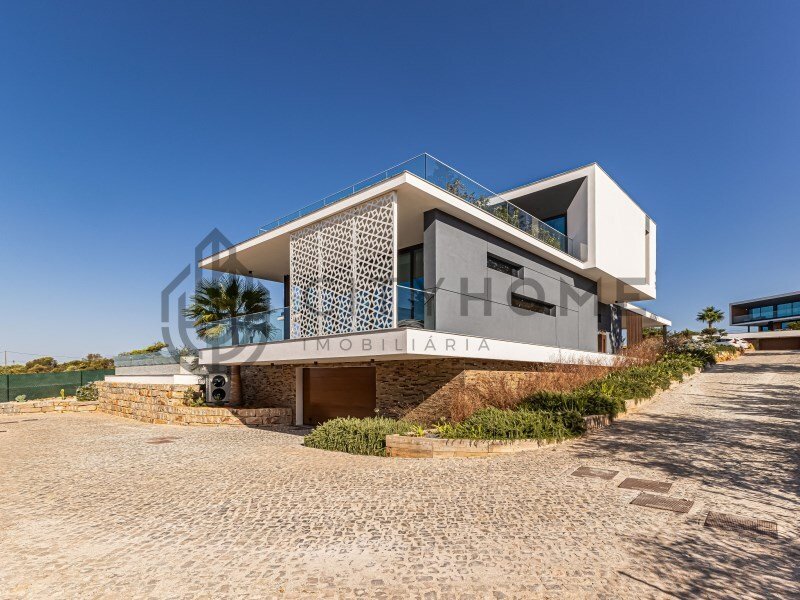 Modern Luxury Bedroom Villa With Sea View In Albufeira Algarve