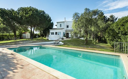 Villa in Alcantarilha, Algarve, Portugal 1
