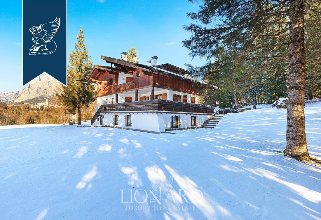 Villa in Cortina d'Ampezzo, Veneto, Italy 4 - 15076194