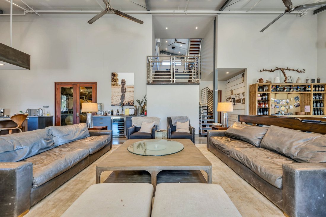 Clearlake Oaks, California, United States 2 - 15077065