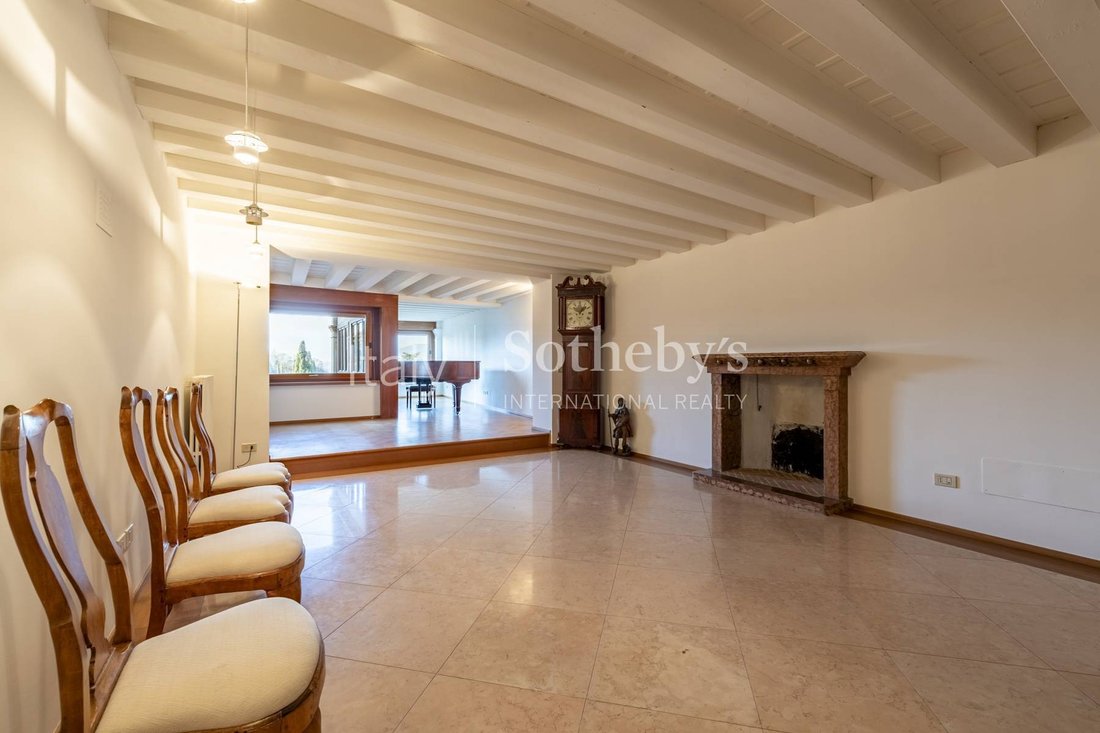House in Asolo, Veneto, Italy 4 - 15076612
