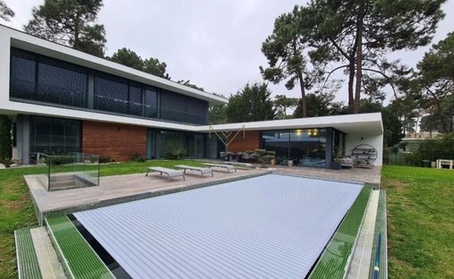 Villa in Aroeira, Charneca de Caparica e Sobreda, Portugal 1