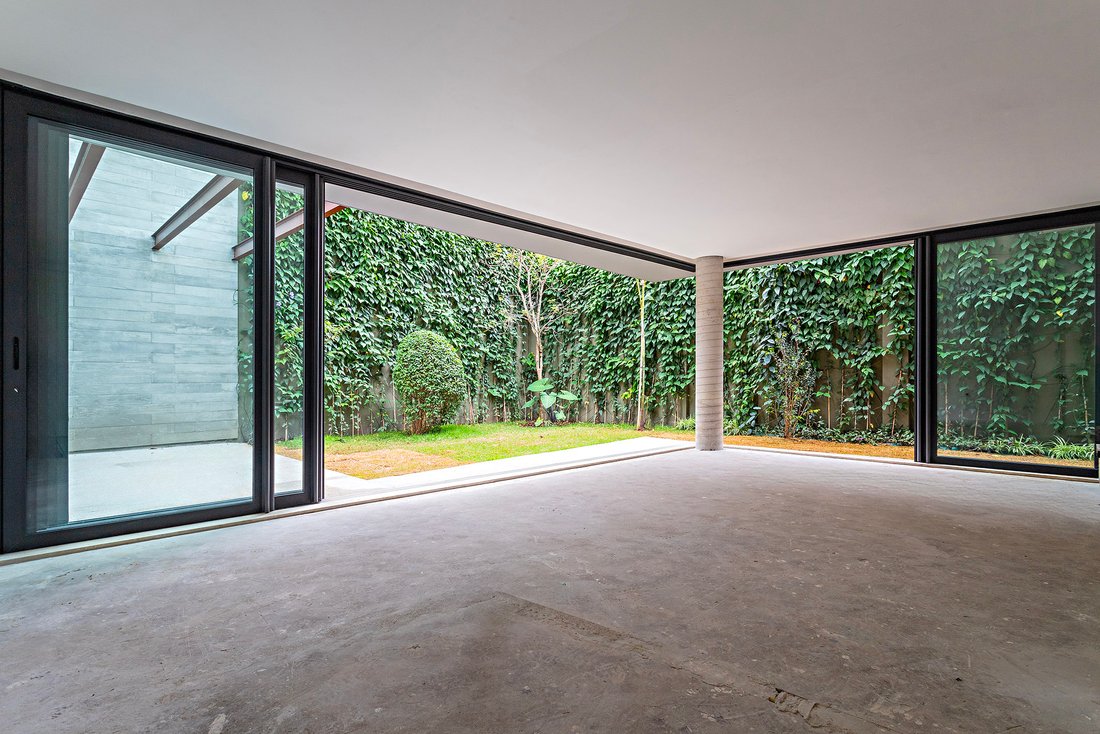 House in São Paulo, State of São Paulo, Brazil 1 - 14517402