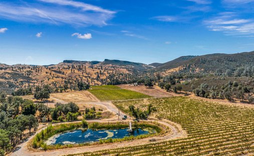 Clearlake Oaks, California, United States 1