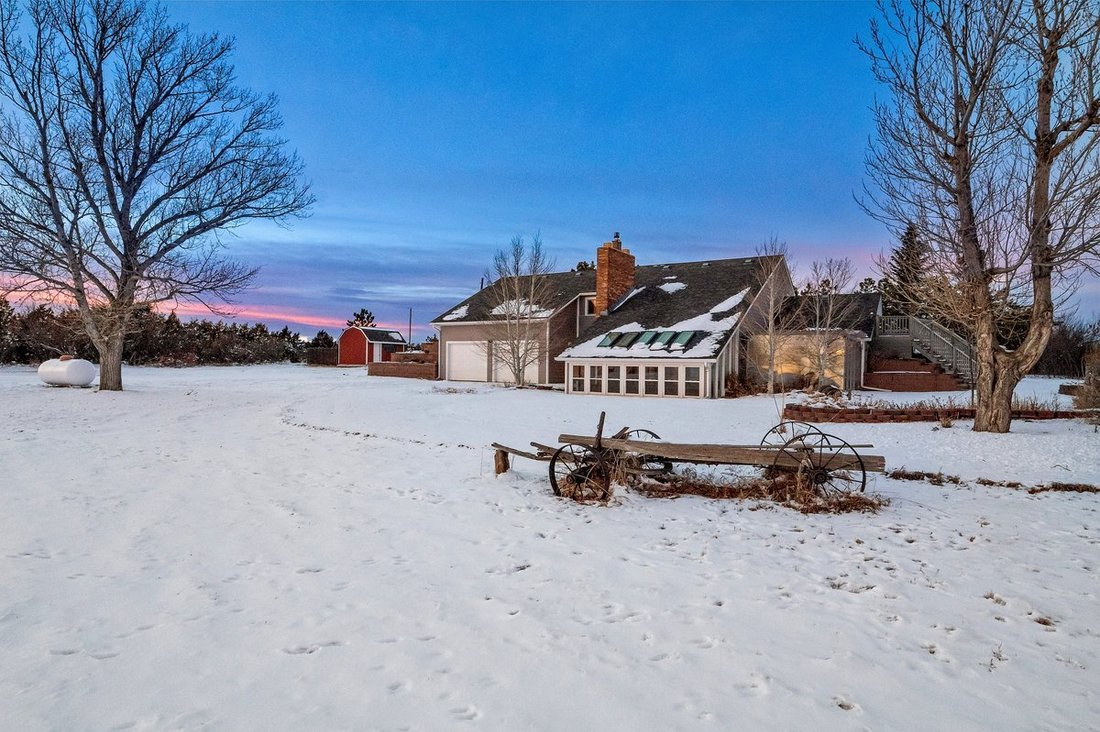 House in Cheyenne, Wyoming, United States 1 - 15077297