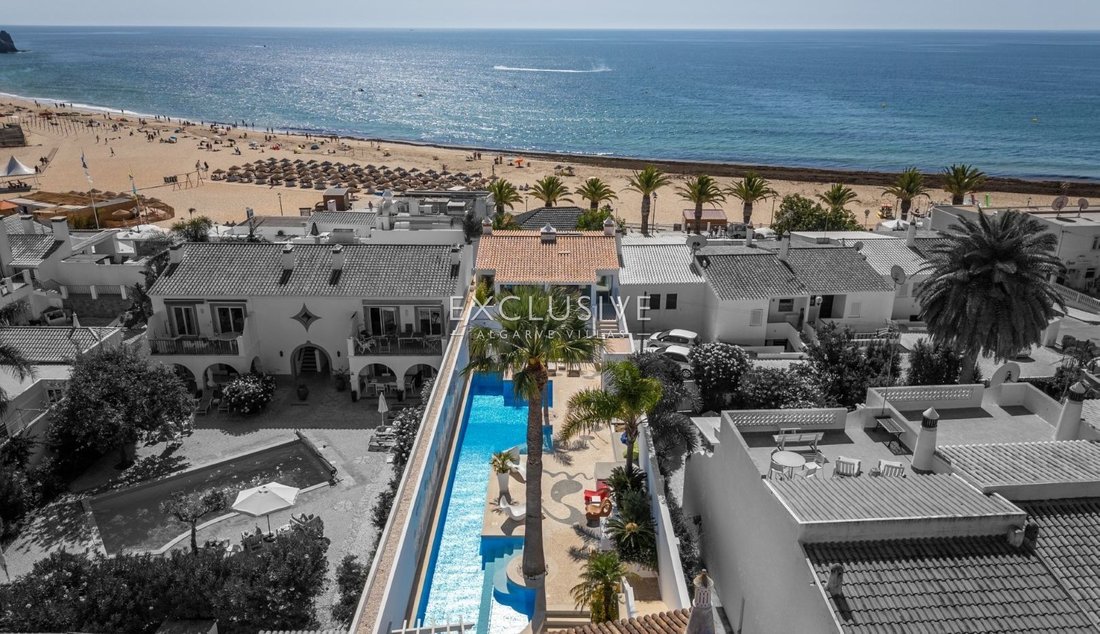 Villa in Praia da Luz, Algarve, Portugal 1 - 14777889