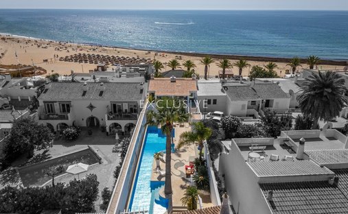 Villa in Praia da Luz, Algarve, Portugal 1