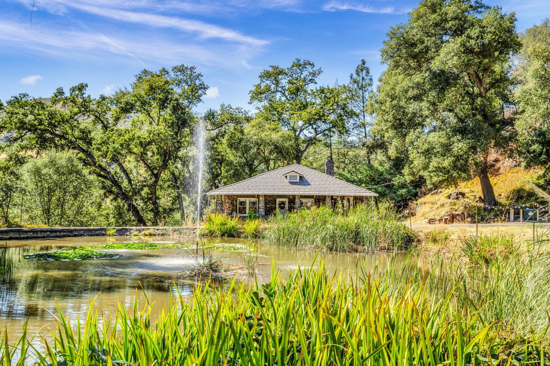Clearlake Oaks, California, United States 1 - 15077065