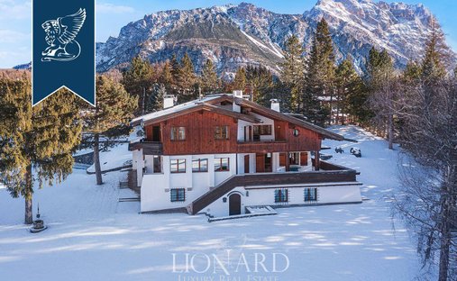 Villa in Cortina d'Ampezzo, Veneto, Italy 1
