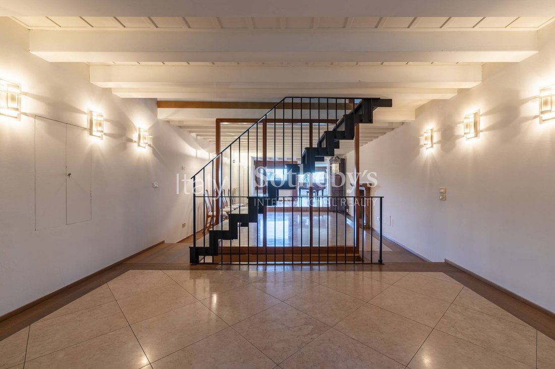 House in Asolo, Veneto, Italy 3 - 15076612