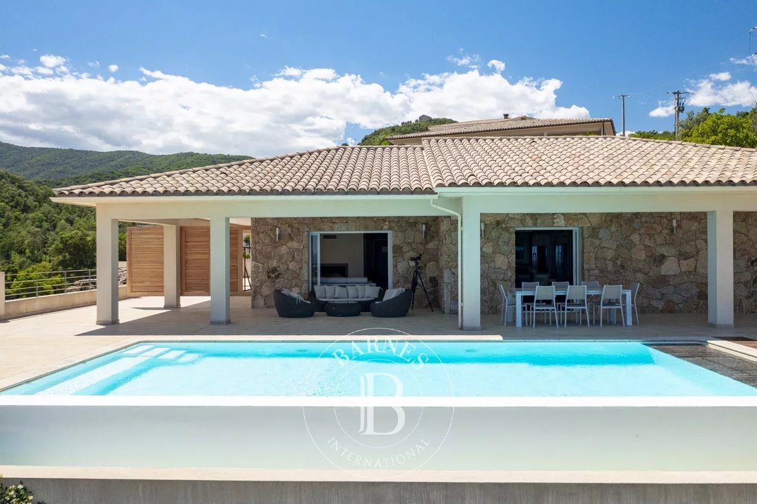 Villa in Ventiseri, Corsica, France 1 - 15074504