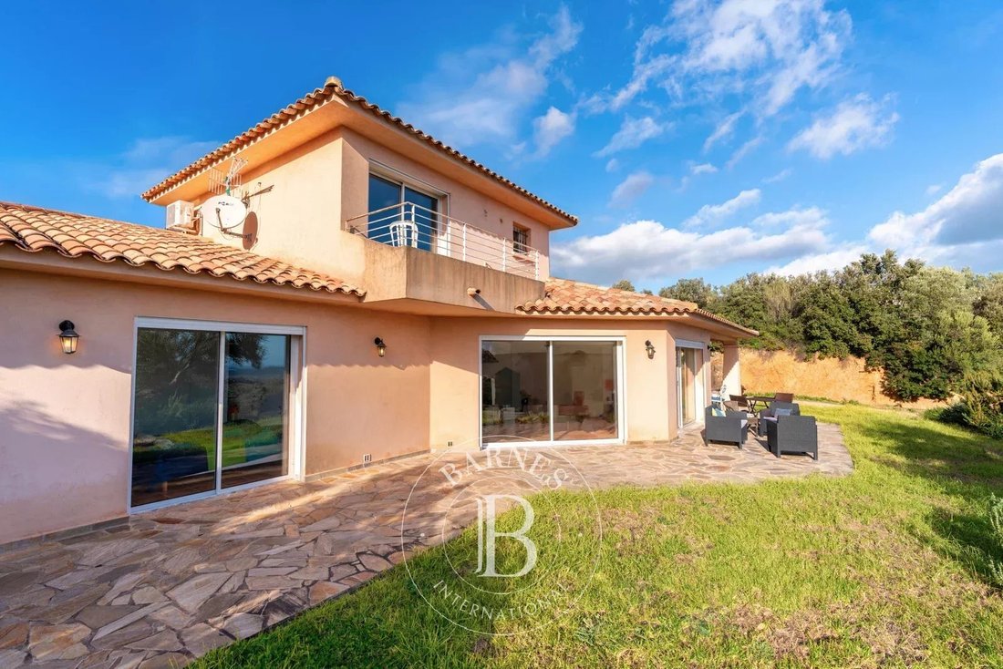 Villa in Porto-Vecchio, Corsica, France 4 - 15074505