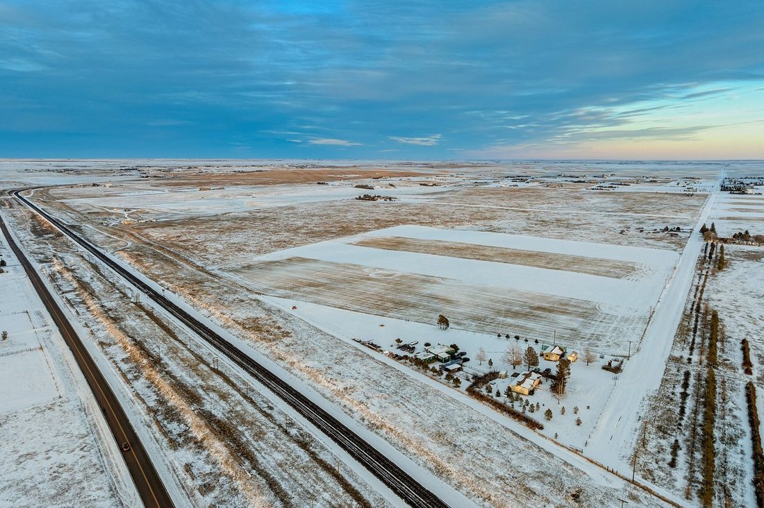 House in Cheyenne, Wyoming, United States 3 - 15077297