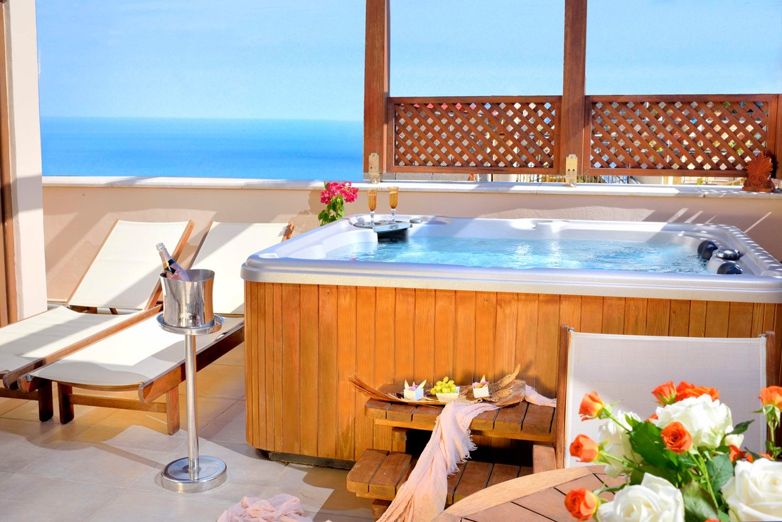Crete, Greece 3 - 10074895
