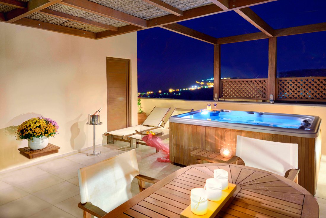 Crete, Greece 4 - 10074895