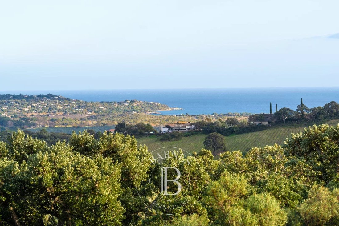 Villa in Porto-Vecchio, Corsica, France 1 - 15074505