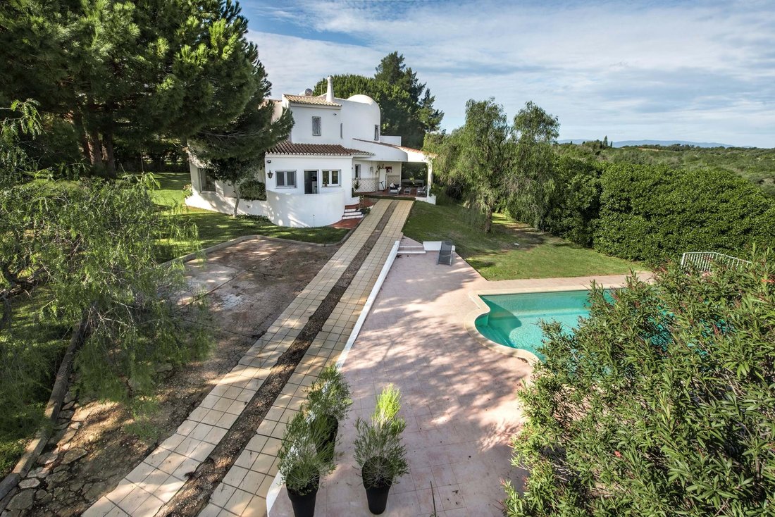 Villa in Alcantarilha, Algarve, Portugal 2 - 15072946