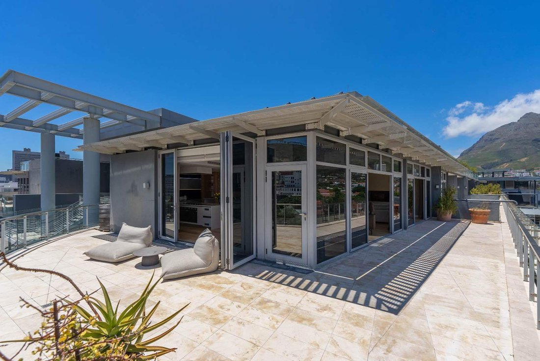 Apartment in Cape Town, Western Cape, South Africa 2 - 14574452