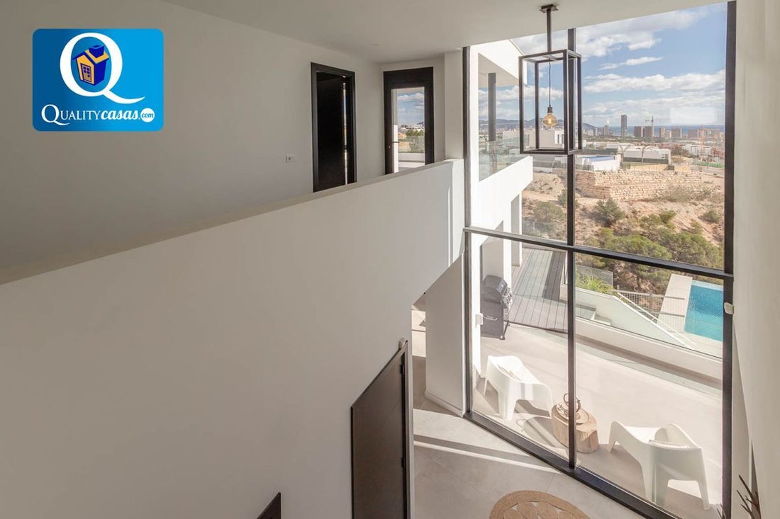 Villa in Finestrat, Valencian Community, Spain 1 - 15075236