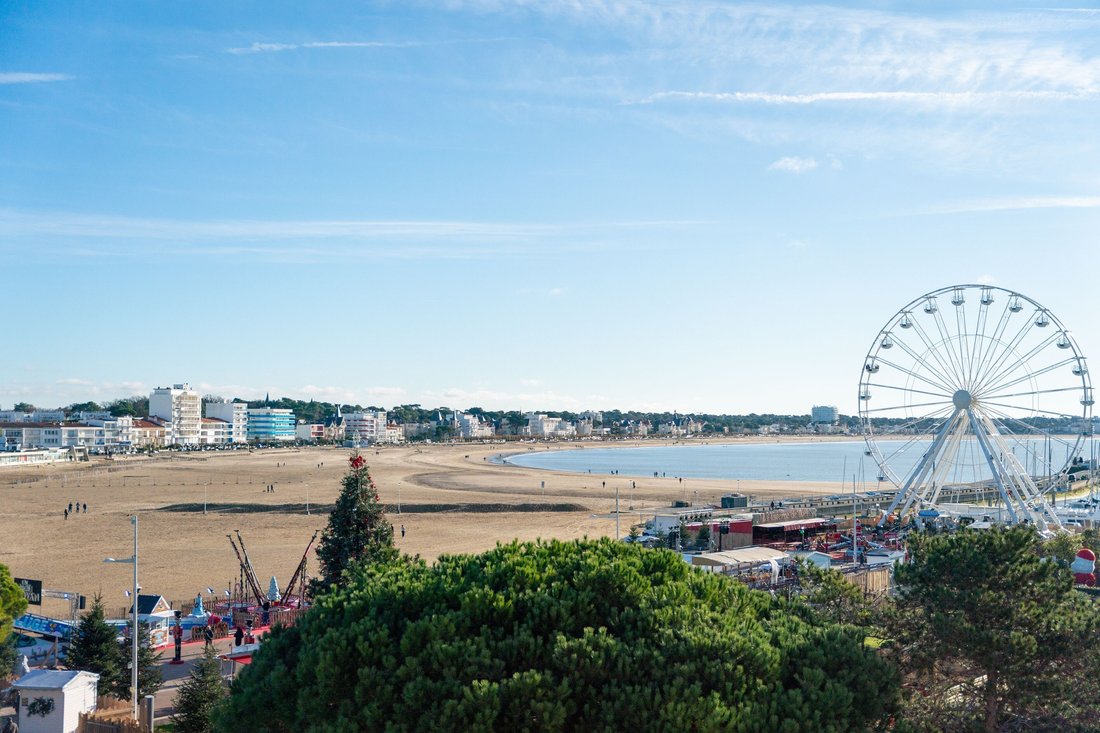 Apartment in Zone Industrielle et Commerciale, Royan, France 1 - 15073678