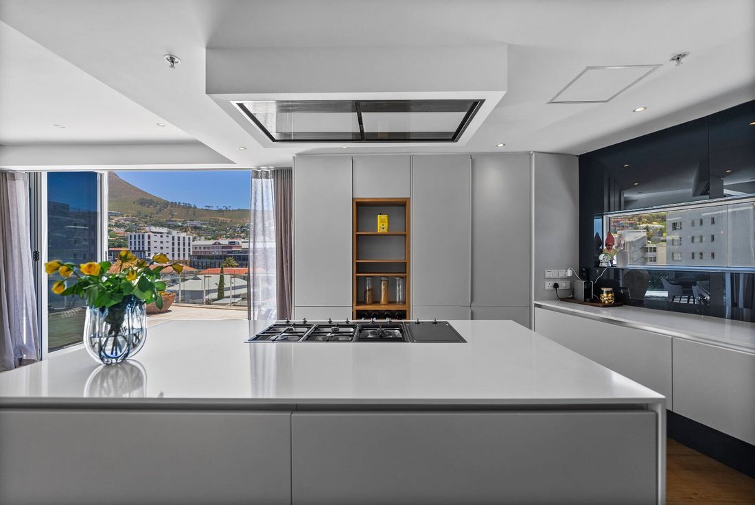 Apartment in Cape Town, Western Cape, South Africa 4 - 14574452