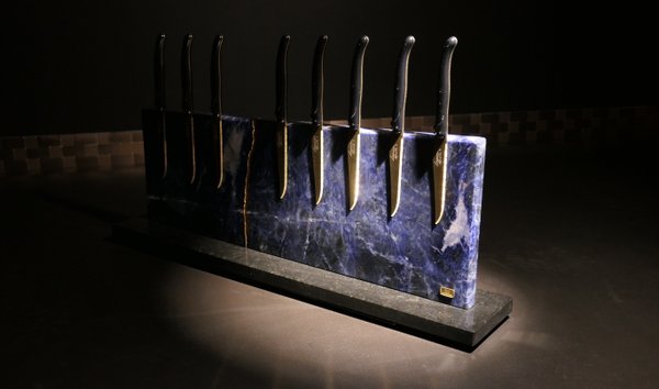 Tycoon Stone Schmidke magmatischer Messerblock aus Sodalith | Diamond Cut und vergoldung (15076864)