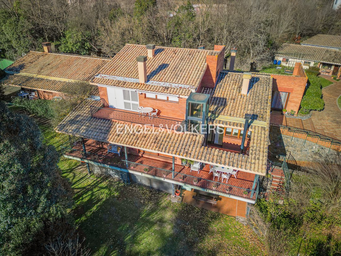 House in Sant Joan les Fonts, Catalonia, Spain 4 - 15076851