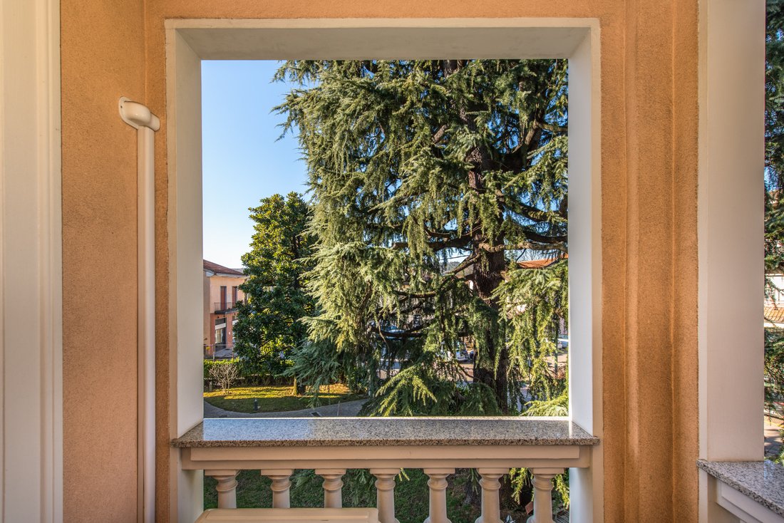Villa in Castronno, Lombardy, Italy 5 - 15083656