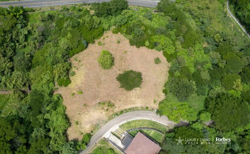 Land in Pozos, San José Province, Costa Rica 1